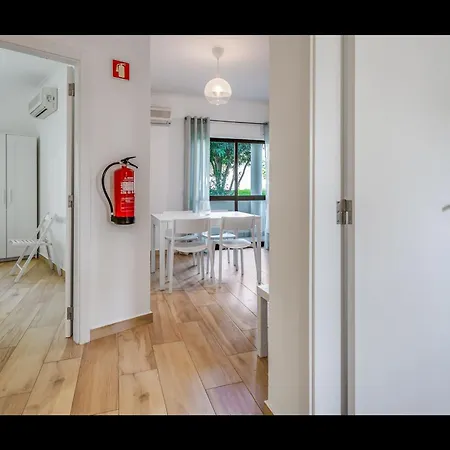Falesia Modern Flat W/balcony & Pool By Lovelystay * البوفيرا