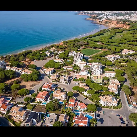 Falésia Modern Flat W/balcony&pool By Lovelystay