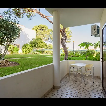 Falesia Modern Flat W/balcony & Pool By Lovelystay Apartment