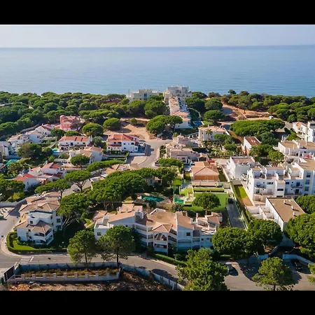 Falesia Modern Flat W/balcony & Pool By Lovelystay * アルブフェイラ