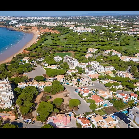 Falésia Modern Flat W/balcony&pool By Lovelystay Albufeira