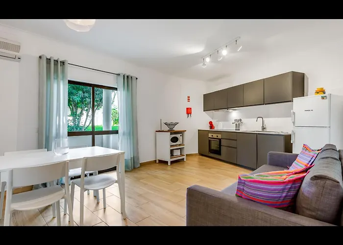 Falésia Modern Flat W/balcony&pool By Lovelystay *